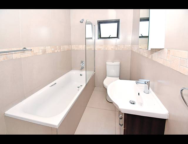 3 BEDROOM TOWNHOUSE TO LET IN LINDEN